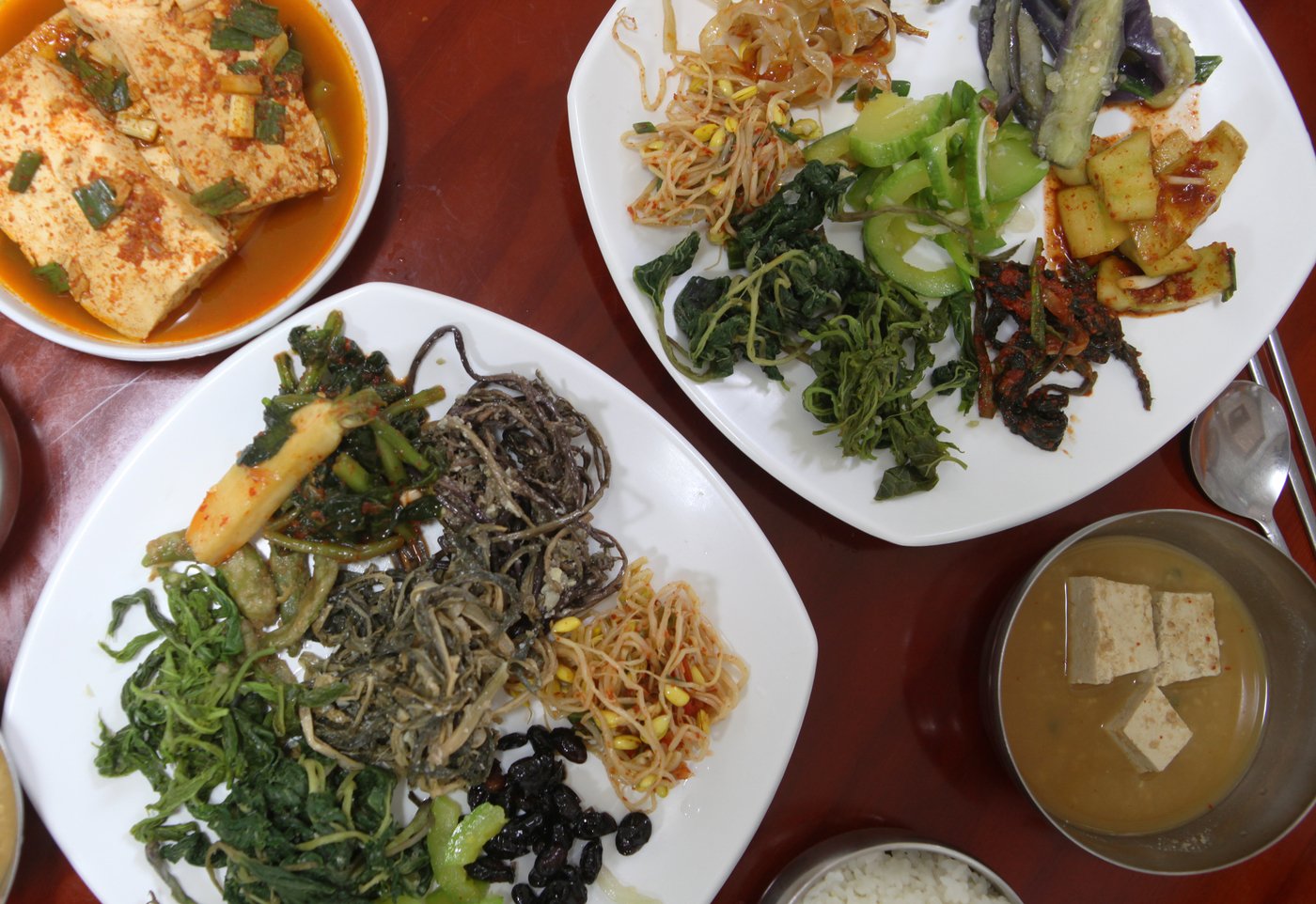 본문 이미지 - 매동마을 민박집 아침상&#40;한국관광공사 제공&#41;