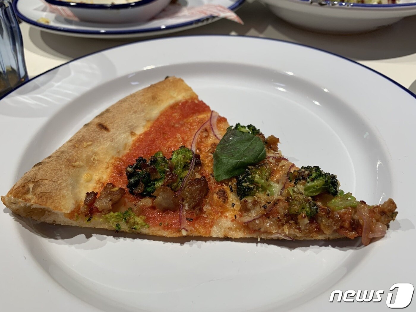 본문 이미지 - 두바이서 물 건너온 이색 토핑 '탄두리 할루미'. ⓒ News1 김성식 기자