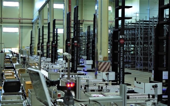 본문 이미지 - 롯데글로벌로지스 이천자동화센터 작업전경(롯데글로벌로지스 제공) 