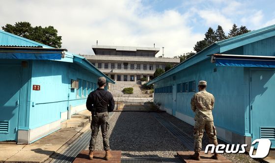 4일 경기 파주시 판문점에서 주한미군과 한국군이 근무를 서고 있다. 2022.10.4/뉴스1 © News1 사진공동취재단