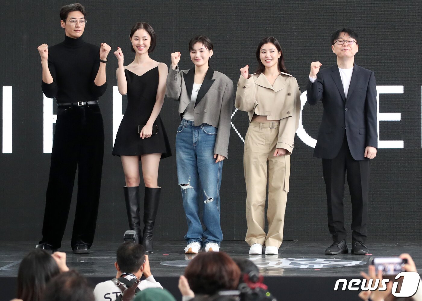 본문 이미지 - 배우 김영광(오른쪽부터)과 강해림, 김용지, 김수연, 정지우 감독/뉴스1 ⓒ News1