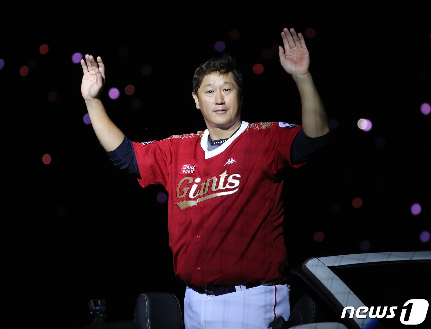 본문 이미지 - 은퇴식 당시의 이대호. /뉴스1 DB ⓒ News1 김진환 기자