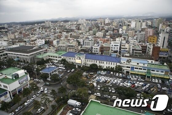 제주시 무인텔 필로티 주차장 셔텨 사라진다