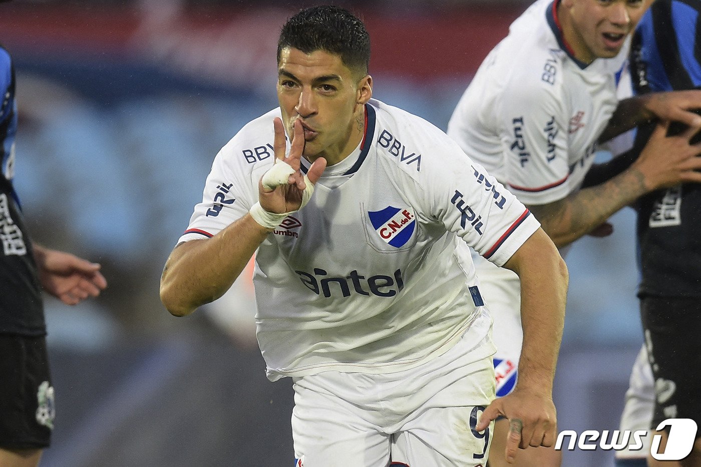 본문 이미지 - 우루과이 간판 공격수 수아레스 ⓒ AFP=뉴스1