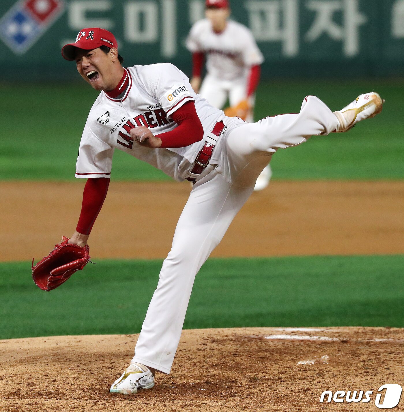 본문 이미지 - SSG 랜더스의 김광현. 2022.11.1/뉴스1 ⓒ News1 김진환 기자