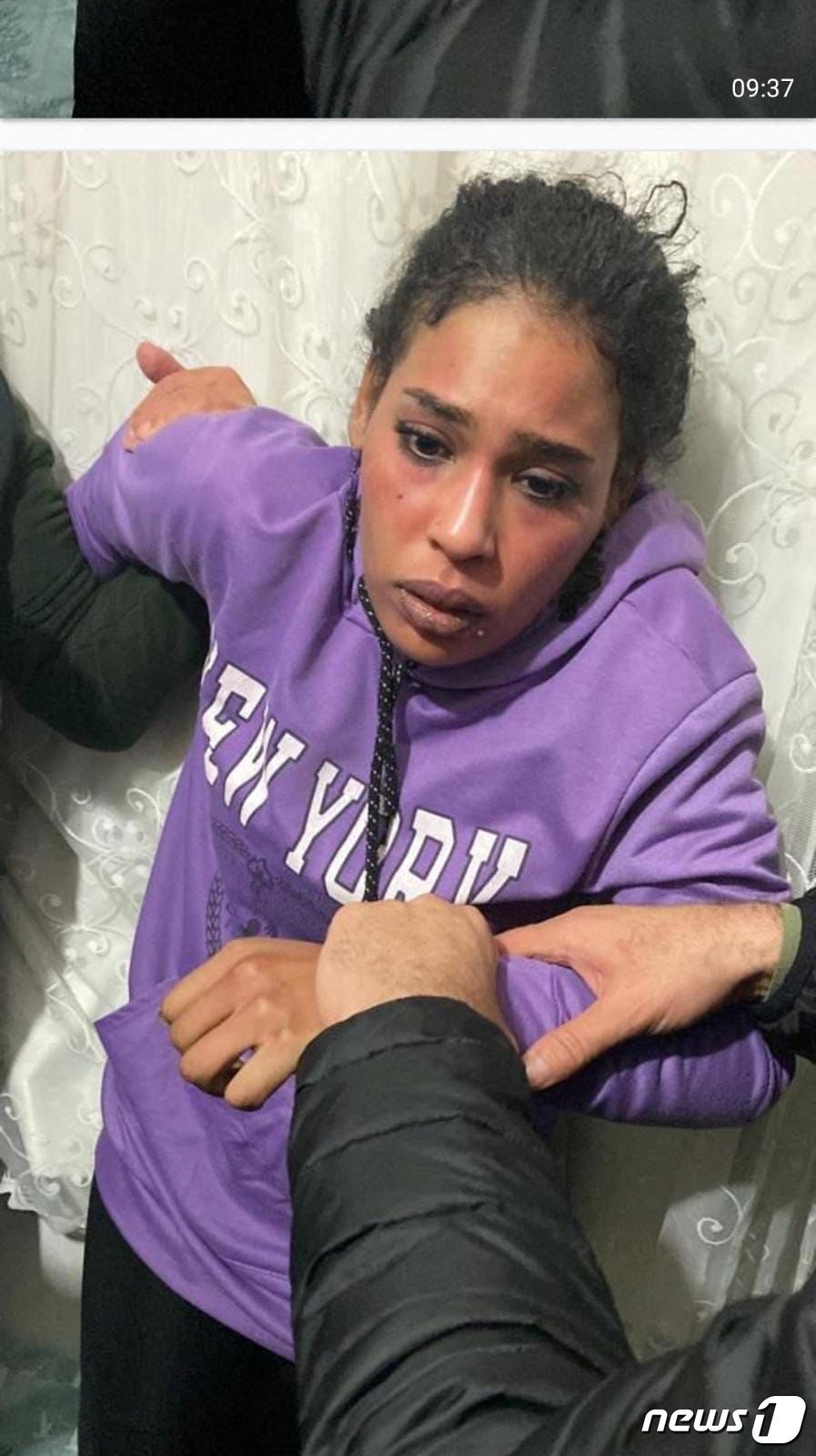 본문 이미지 - 13일&#40;현지시간&#41; 튀르키예 이스탄불의 이스티크랄 거리에서 테러 공격이 발생해 6명이 숨진 가운데, 튀르키예 경찰은 용의자로 시리아 국적의 알흘람 알바시르&#40;23&#41;를 지목했다. 조사 과정에서 알바시르는 자신이 시리아에서 활동하는 쿠르드민병대&#40;YPG&#41;에서 훈련을 받았고 시리아 서북부 아프린을 통해 튀르키예에 입국했다고 진술했다. ⓒ 로이터=뉴스1 ⓒ News1 정윤영 기자