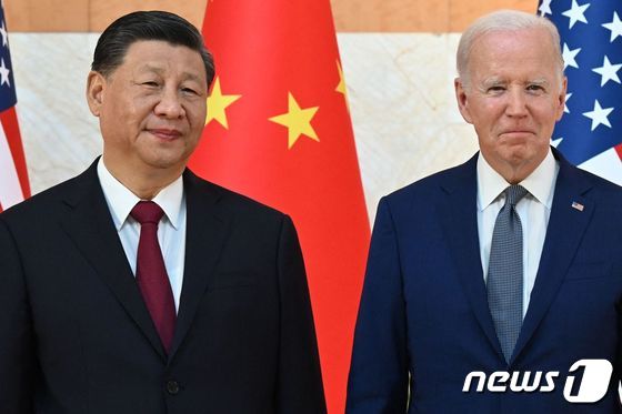 조 바이든 미국 대통령(오른쪽)과 시진핑 중국 국가주석. © AFP=뉴스1