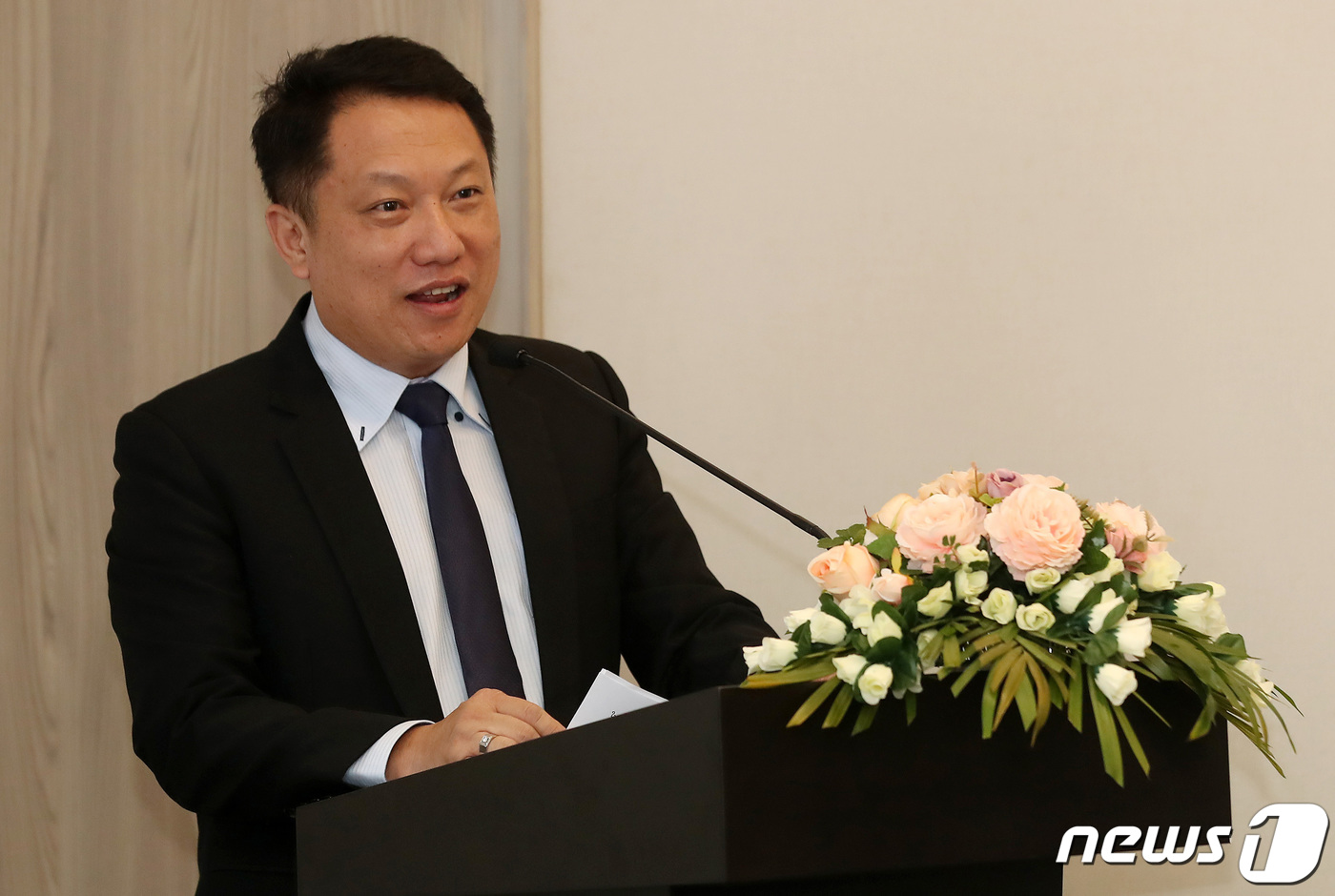 (라오스=뉴스1) 공항사진기자단 = 빙세이 싱캄 라오스 민간항공국장이 15일 오전(현지시간) 라오스 비엔티안 라오플라자 호텔에서 한국공항공사가 주최한 공항안전 및 항공보안, 활주로 …