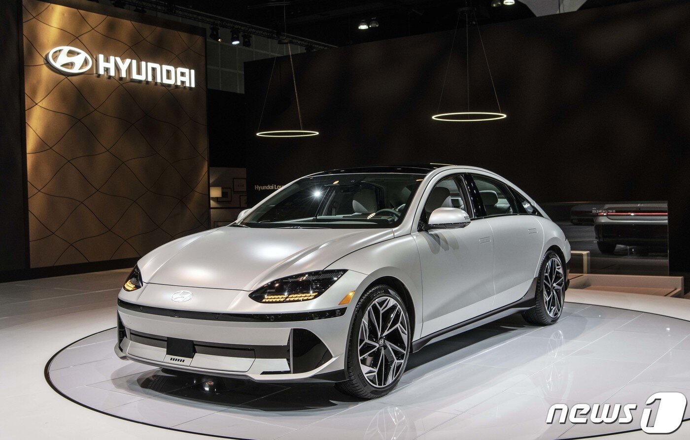 본문 이미지 - 현대자동차의 '아이오닉6'.  (현대자동차 제공) 2022.11.18/뉴스1