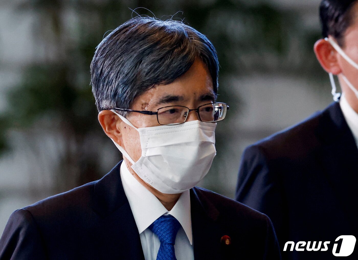 본문 이미지 - 기시다 후미오 일본 총리가 정치자금을 부적절하게 기재한 것이 발각 된 데라다 미노루 총무상이 제출한 사임서를 수리하기로 결정했다고 일본 공영 NHK가 20일 보도했다. ⓒ 로이터=뉴스1 ⓒ News1 이서영 기자