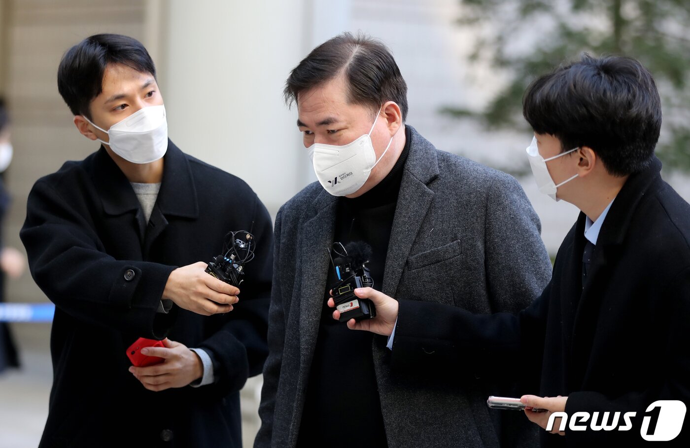 유동규 전 성남도시개발공사 기획본부장이 21일 오전 서울 서초구 서울중앙지법에서 열린 대장동 개발 사업 로비·특혜 의혹 관련 1심 속행 공판에 출석하고 있다. 2022.11.21/뉴스1 ⓒ News1 장수영 기자