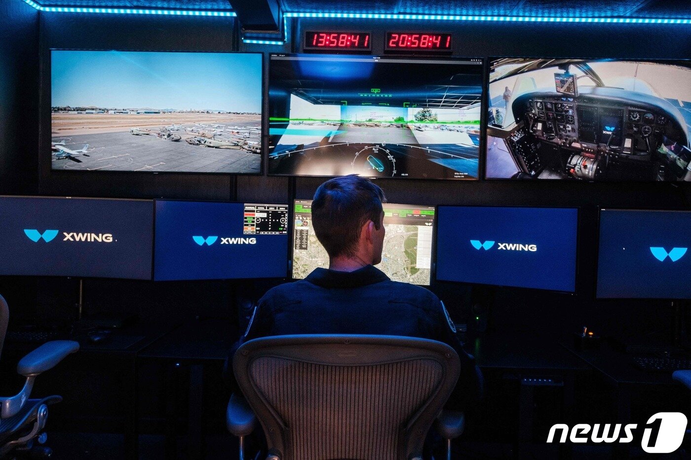 본문 이미지 - <자료 사진> 캘리포니아 콩코드에 위치한 스윙(Xwing) 본사 비행운영실의 2022년 5월 3일 모습. ⓒ AFP=뉴스1 ⓒ News1 최서윤 기자