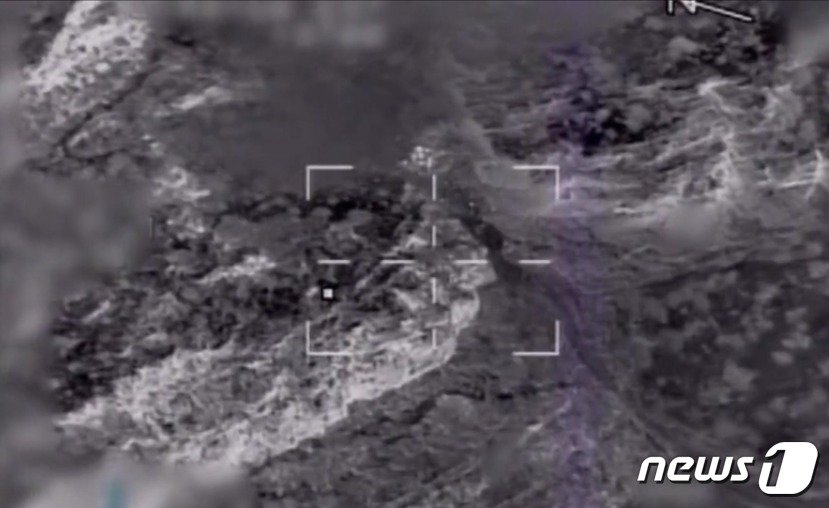 본문 이미지 - 튀르키예 국방부가 20일(현지시간) 공개한 쿠르드족 공습 영상.