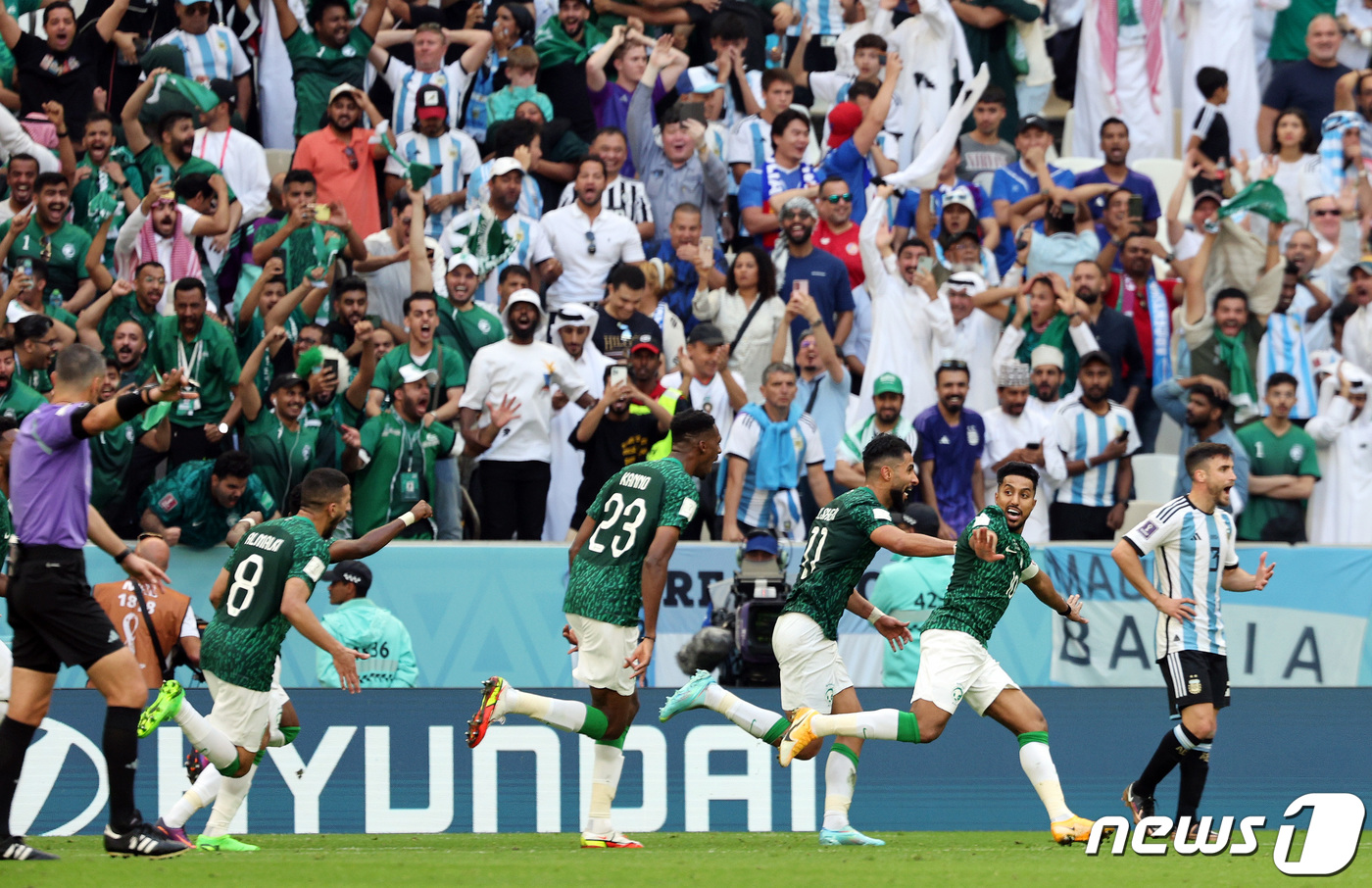 (도하(카타르)=뉴스1) 이동해 기자 = 22일 오후(현지시간) 카타르 루사일 스타디움에서 열린 2022 카타르 월드컵 조별리그 C조 1차전 아르헨티나와 사우디아라비아의 경기 후반 …
