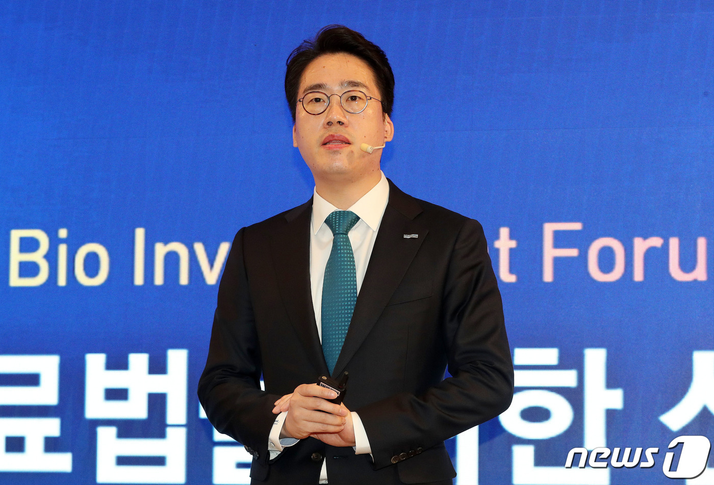 (서울=뉴스1) 박세연 기자 = 강태진 레나임 대표가 23일 서울 소공동 롯데호텔에서 열린 '글로벌바이오투자포럼 2022'(GBIF 2022)에서 기업IR을 하고 있다.올해로 6회 …