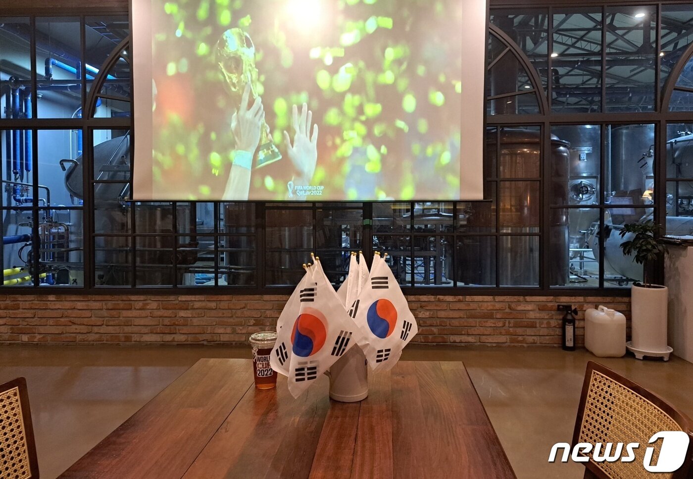 본문 이미지 - 카타르 월드컵 응원 인테리어.2022.11.24/뉴스1 