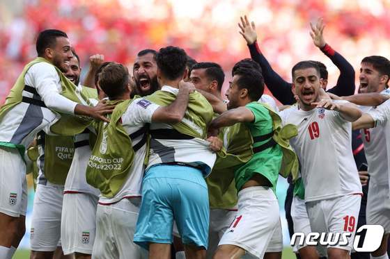 웨일스를 2-0으로 누른 이란. © AFP=뉴스1