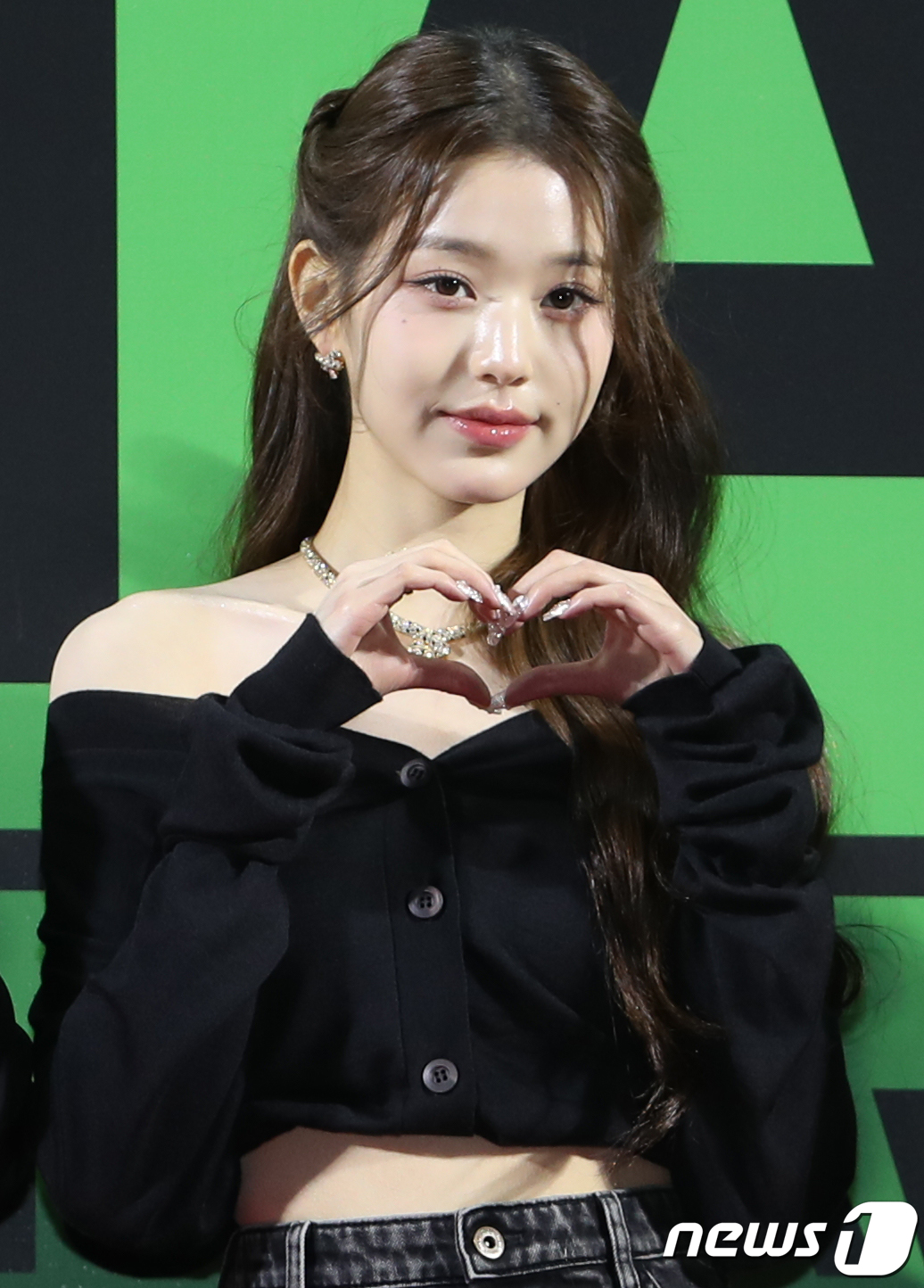 (서울=뉴스1) 권현진 기자 = 아이브 장원영이 26일 서울 구로구 고척스카이돔에 열린 '2022 멜론뮤직어워즈(MMA2022)' 레드카펫 행사에 참석해 포즈를 취하고 있다. 20 …