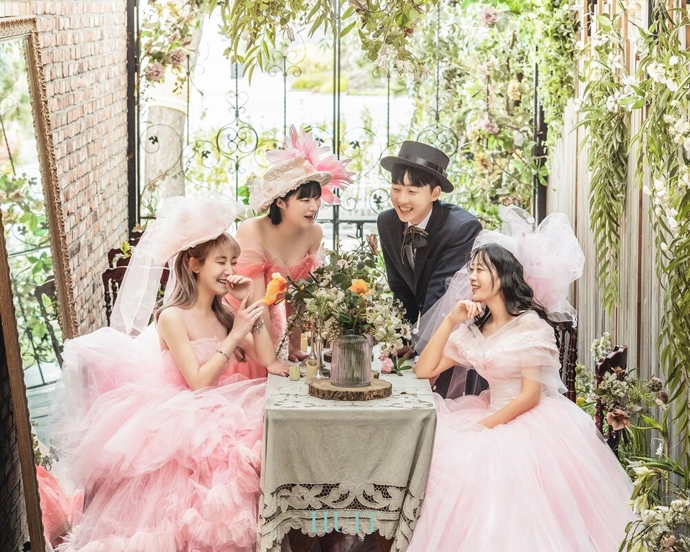 본문 이미지 - 해피메리드컴퍼니, 웨딩디렉터봉드, 로자스포사, 스플렌디노, 쇼위플로라, 모아위, 어반스튜디오, 규중칠우, 정부자스타일리스트, 웨딩미