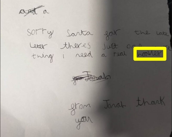 7살 아들 요나가 산타 할아버지에게 쓴 편지. 엄마 타라는 '매춘부(hooker)'라는 단어를 보고 깜짝 놀랐다. (타라 루이즈 SNS 갈무리)