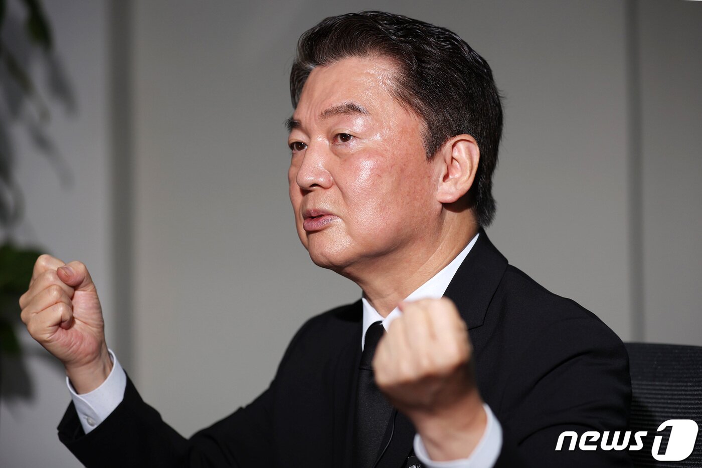 본문 이미지 - 안철수 국민의힘 의원이 3일 서울 여의도 국회에서 뉴스1과 인터뷰하고 있다. 2022.11.3/뉴스1 ⓒ News1 조태형 기자