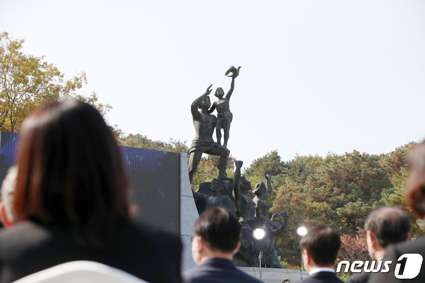 본문 이미지 - 광주 서구 학생독립운동기념탑에서 '제93주년 학생독립운동 기념식'이 열리고 있다. 2022.11.3/뉴스1 ⓒ News1 정다움 기자