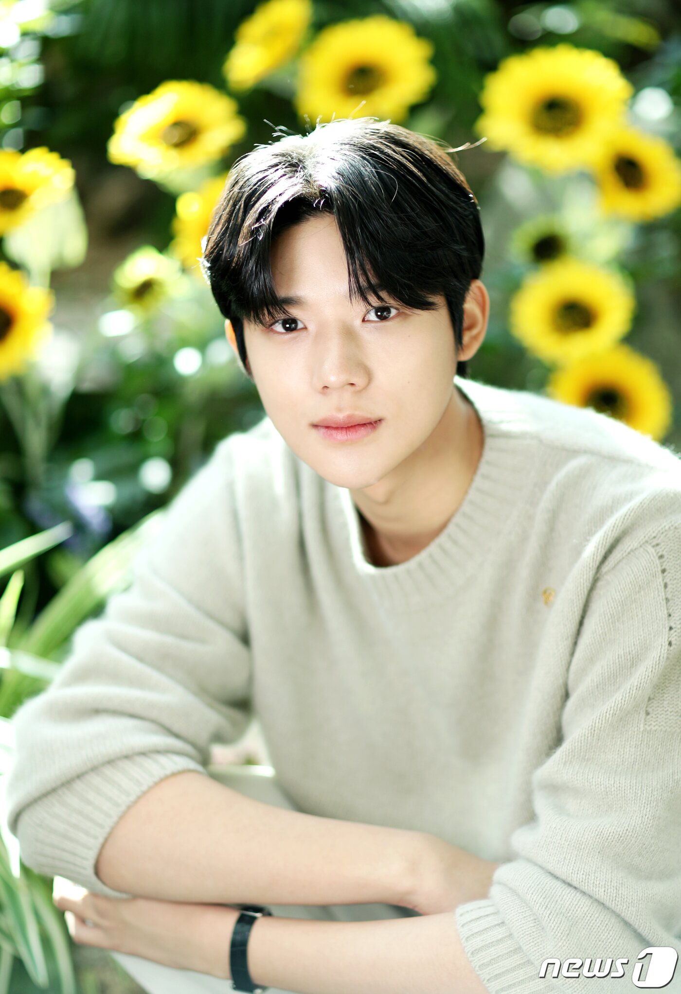 본문 이미지 - '슈룹'에서 성남대군 역을 연기한 배우 문상민이 서울 종로구 뉴스1 사옥에서 열린 인터뷰에 앞서 포즈를 취하고 있다. /뉴스1 ⓒ News1 권현진 기자