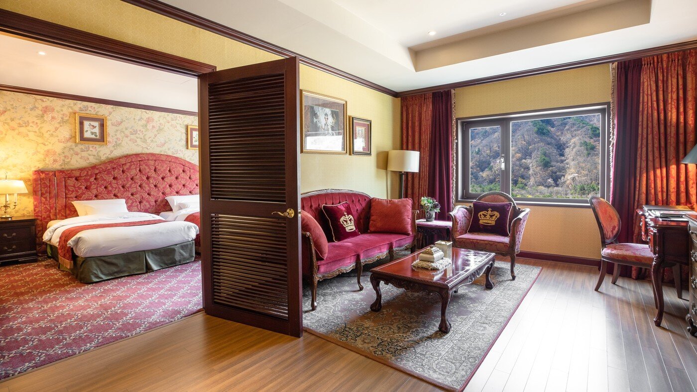 본문 이미지 - 엘리자베스 스위트 객실(켄싱턴 호텔 제공)