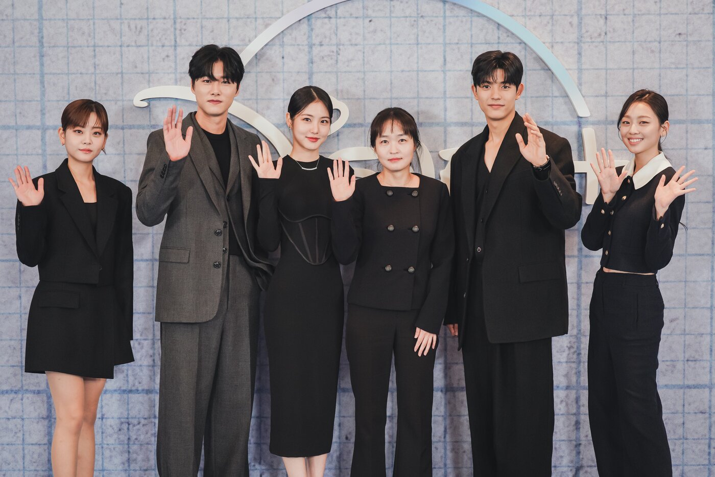 본문 이미지 - 디즈니+ 3인칭 복수 제공