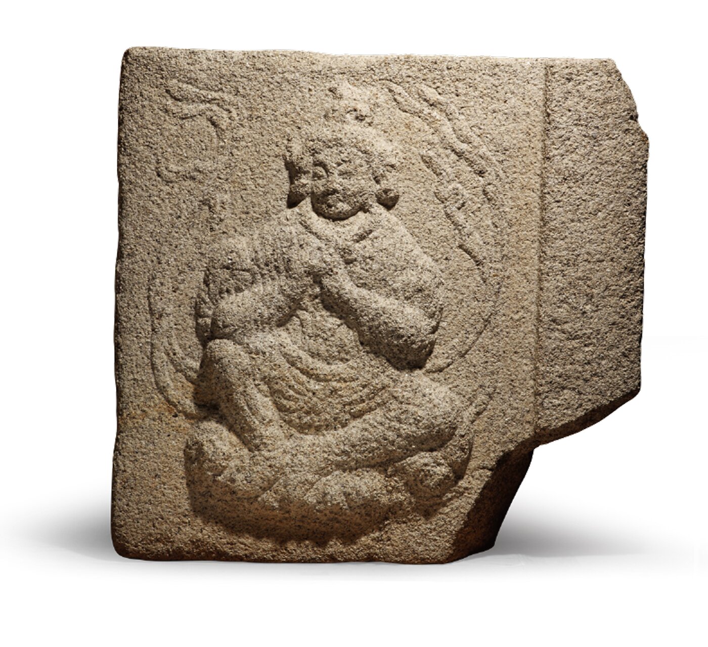 본문 이미지 - 경주 창림사 터 석탑 기단면석 팔부중(긴나라) (국립경주박물관 제공)