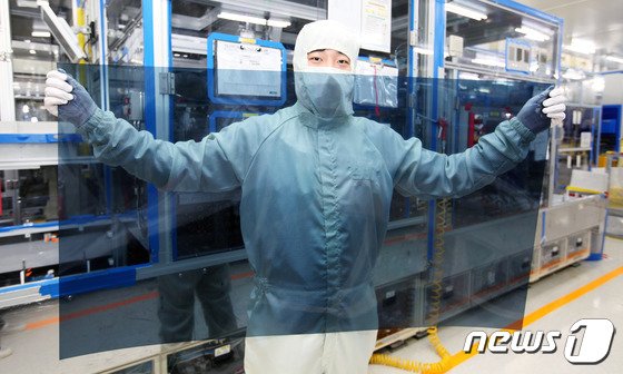 본문 이미지 -  LCD 패널. (자료사진) 