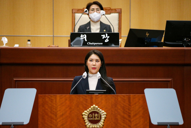 김슬지 의원 '식비 대납 의혹' 고발장 추가 접수…경찰 수사(종합)