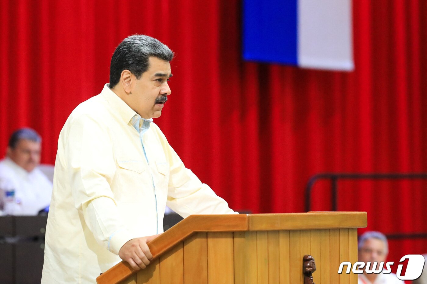 본문 이미지 - 14일(현지시간) 쿠바 아바나 컨벤션 팰리스에서 열린 '아메리카 민중의 볼리바르 동맹-민중무역협정'(ALBA-TCP)에서 니콜라스 마두로 베네수엘라 대통령이 연설하고 있다. ⓒ 로이터=뉴스1 ⓒ News1 권진영 기자