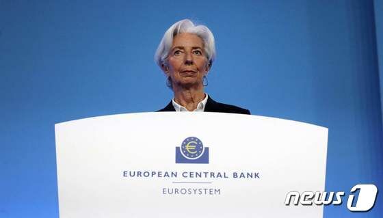 Ecb 총재 