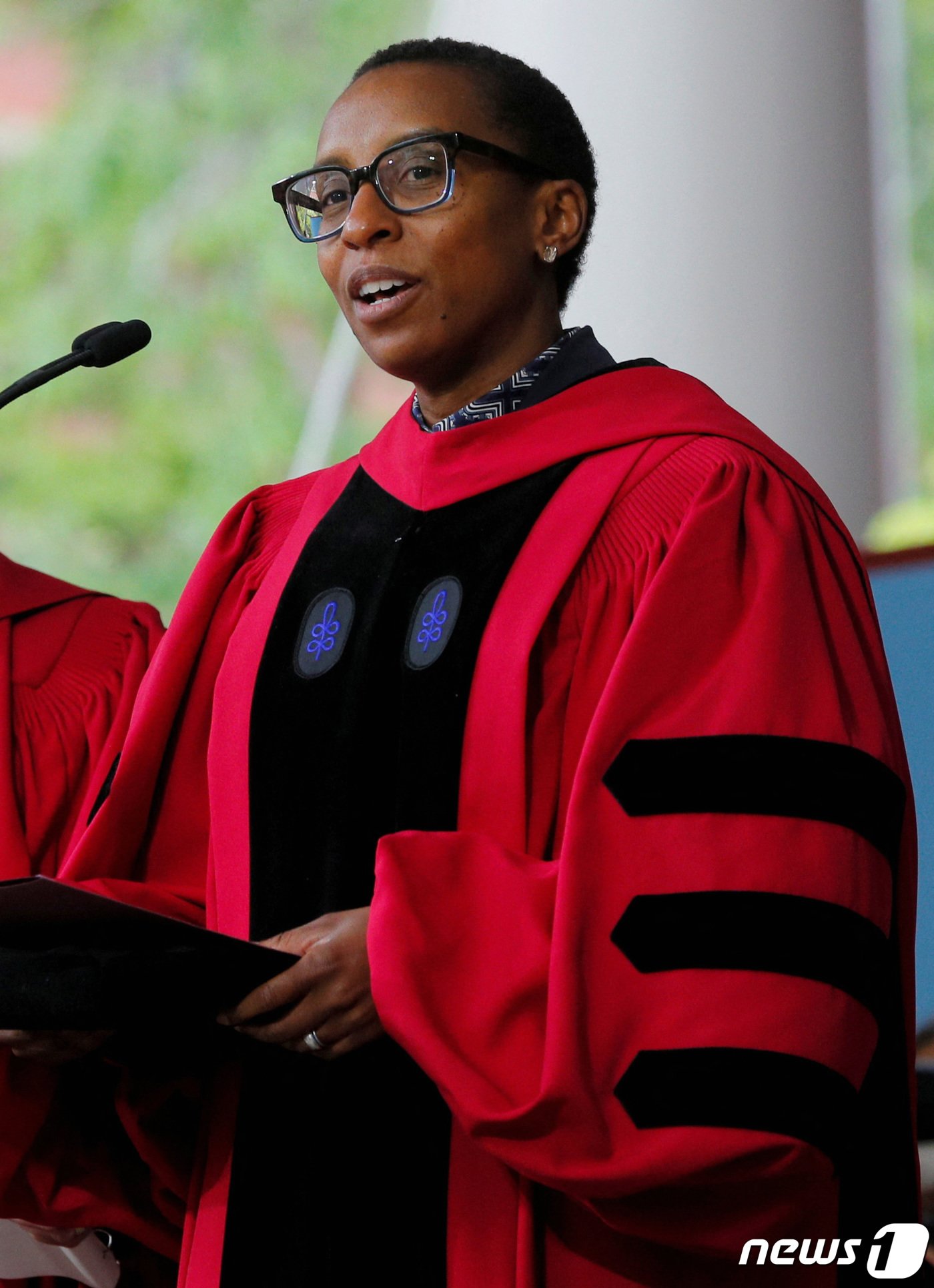 본문 이미지 - 클로딘 게이 하버드 대학 총장. 첫 흑인 총장이었다. ⓒ 로이터=뉴스1 ⓒ News1 권진영 기자