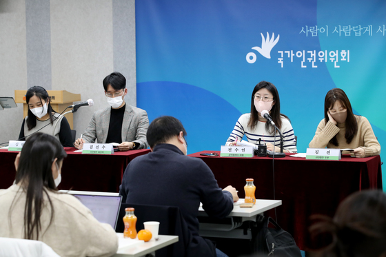 난민신청 10살 아동 1년간 공항에…인권위 "교육권 보장해야"