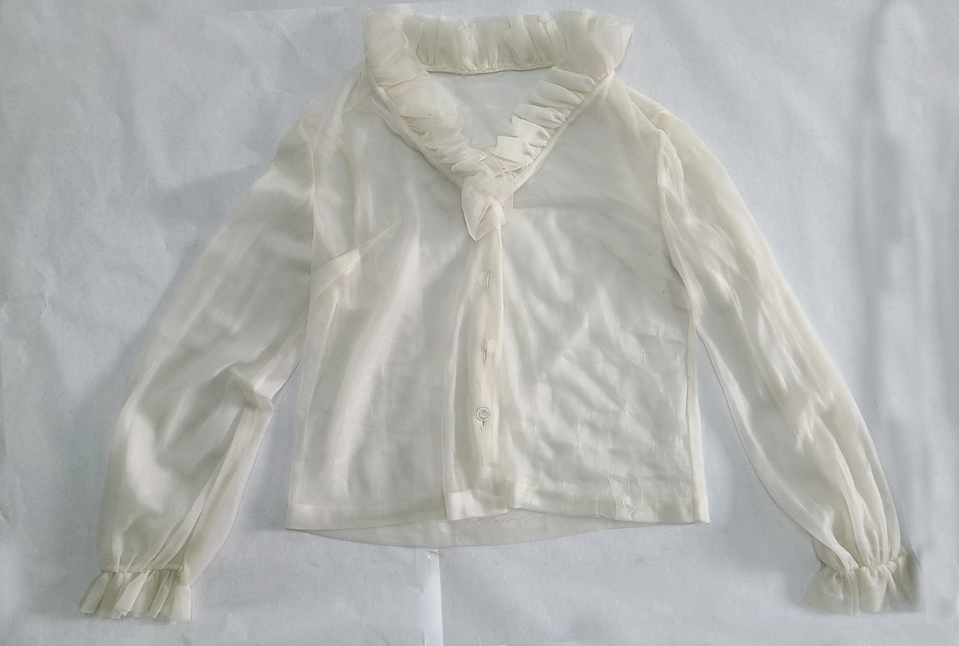 본문 이미지 -  '1950년대 낙하산 블라우스' (문화재청 제공)