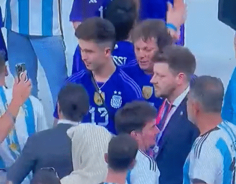 본문 이미지 - (누스레트 괵체 인스타그램 갈무리)