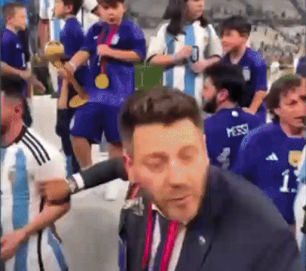 본문 이미지 - (누스레트 괵체 인스타그램 갈무리)