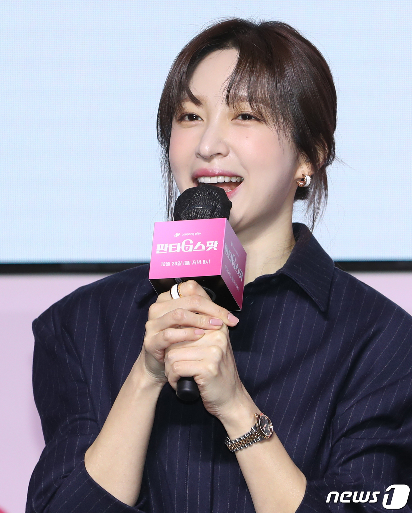 (서울=뉴스1) 권현진 기자 = 배우 안희연(하니)가 22일 서울 강남구 조선 팰리스 서울 강남에서 열린 쿠팡플레이 시리즈 '판타G스팟' 제작발표회에서 '베드신'에 대해 이야기 하 …