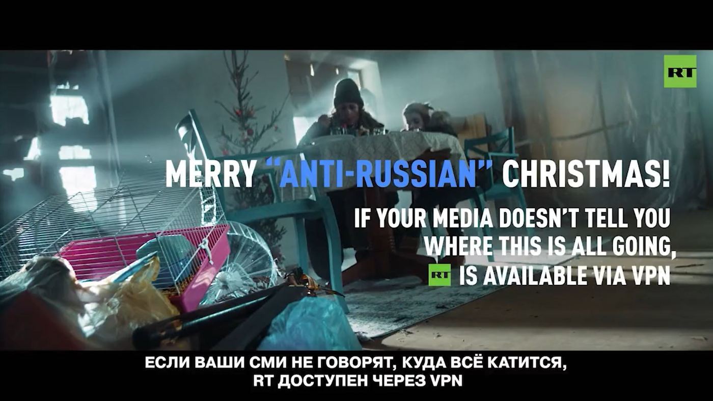 본문 이미지 - 러시아 국영방송이 제작한 프로파간다 광고 장면 갈무리.