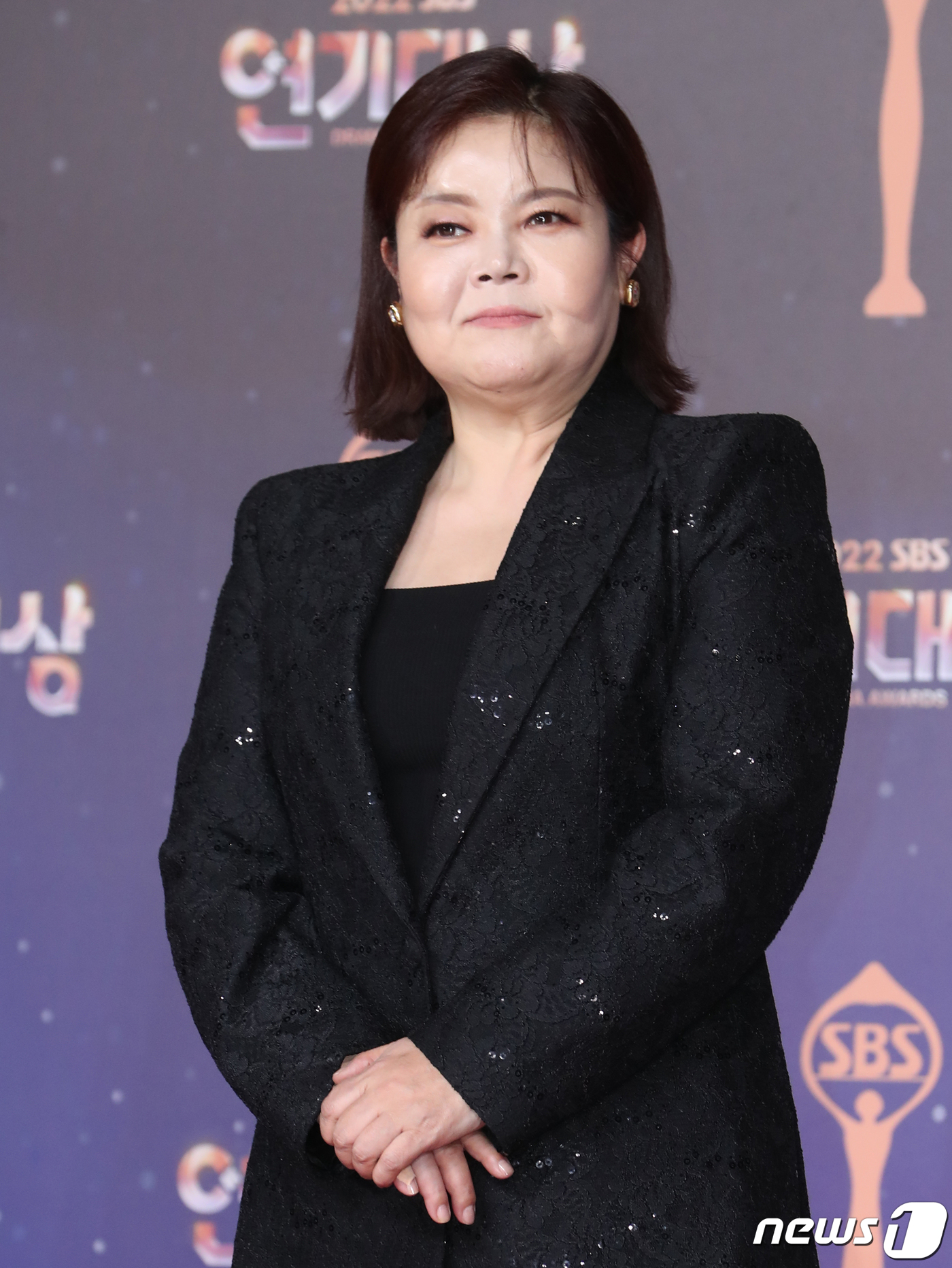 (서울=뉴스1) 권현진 기자 = 배우 남미정이 31일 오후 서울 상암동 SBS 프리즘타워에서 진행된 '2022 SBS 연기대상'에서 포즈를 취하고 있다. 2022.12.31/뉴스1 …