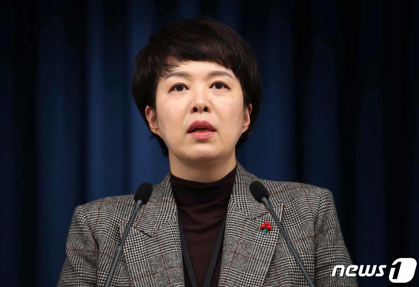 본문 이미지 - 김은혜 홍보수석이 9일 오후 용산 대통령실 청사에서 화물연대 총파업 철회와 관련 현안 브리핑을 하고 있다. 2022.12.9/뉴스1 ⓒ News1 오대일 기자