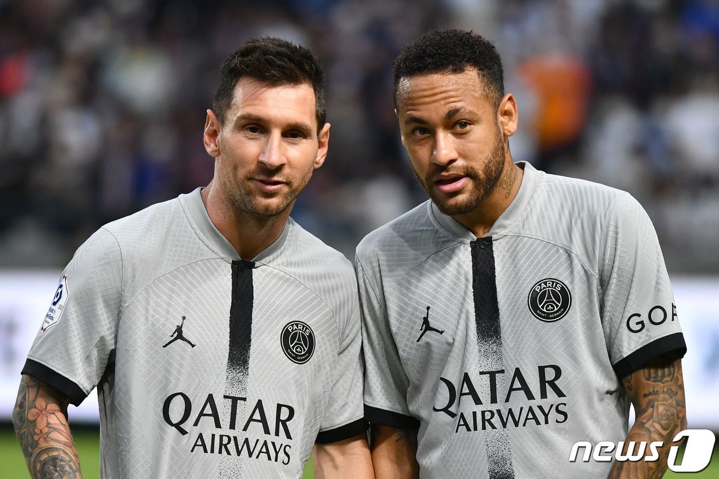 본문 이미지 - 리오넬 메시(왼쪽)와 네이마르. ⓒ AFP=뉴스1