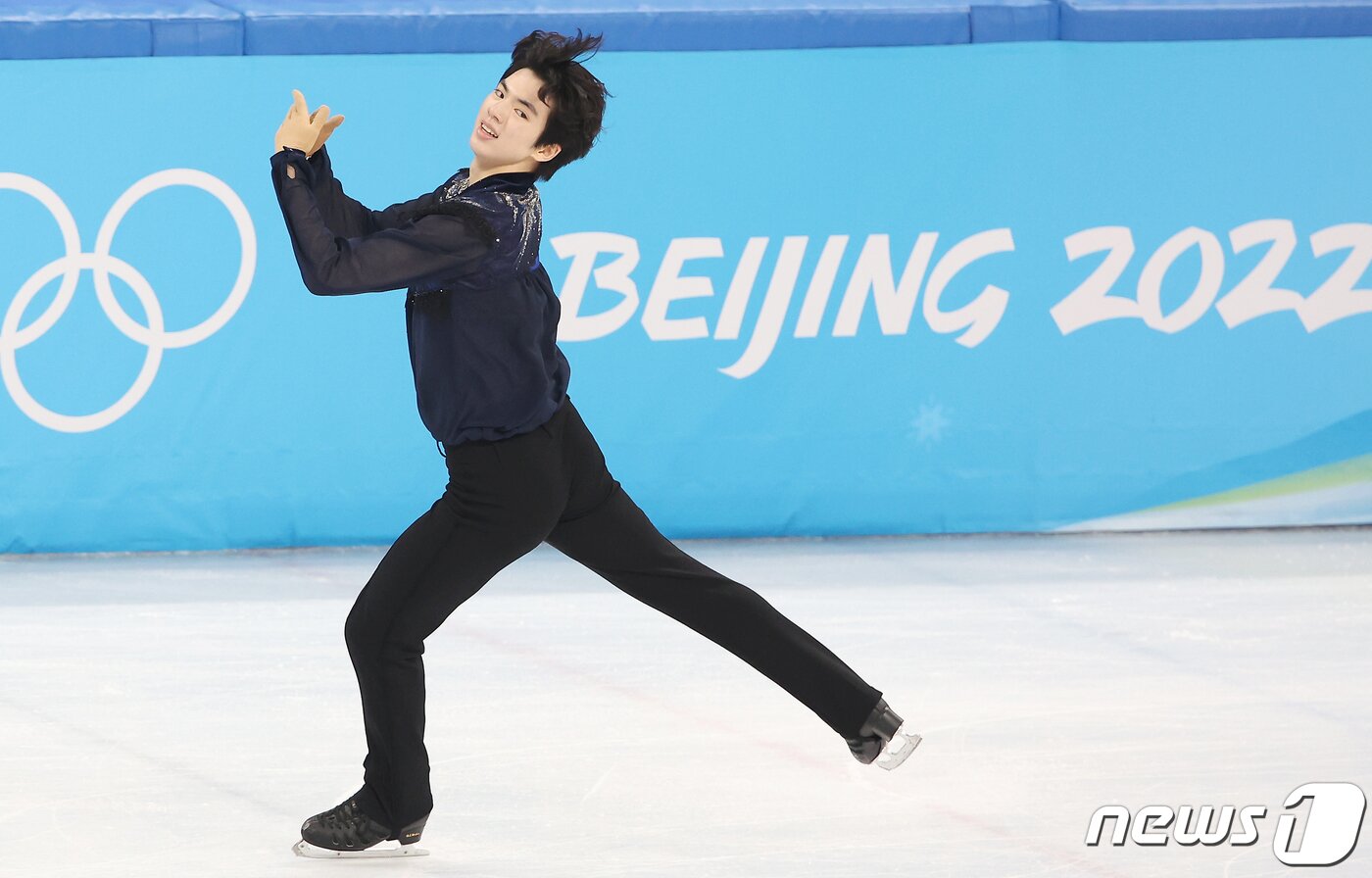 본문 이미지 - 한국 남자 피겨스케이팅의 간판 차준환이 10일 중국 베이징 캐피털 실내경기장에서 열린 2022 베이징 동계올림픽 피겨스케이팅 남자 싱글 프리스케이팅 경기에서 오페라 '투란도트' 음악에 맞춰 연기를 펼치고 있다. 2022.2.10/뉴스1 ⓒ News1 박지혜 기자