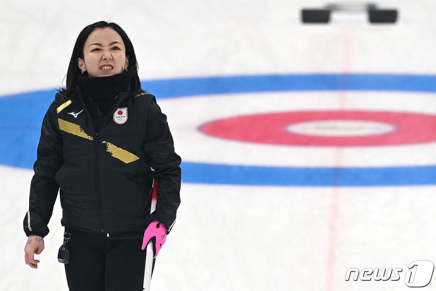 본문 이미지 - 일본은 아시아 첫 올림픽 컬링 금메달에 도전했지만 꿈을 이루지 못했다. ⓒ AFP=뉴스1