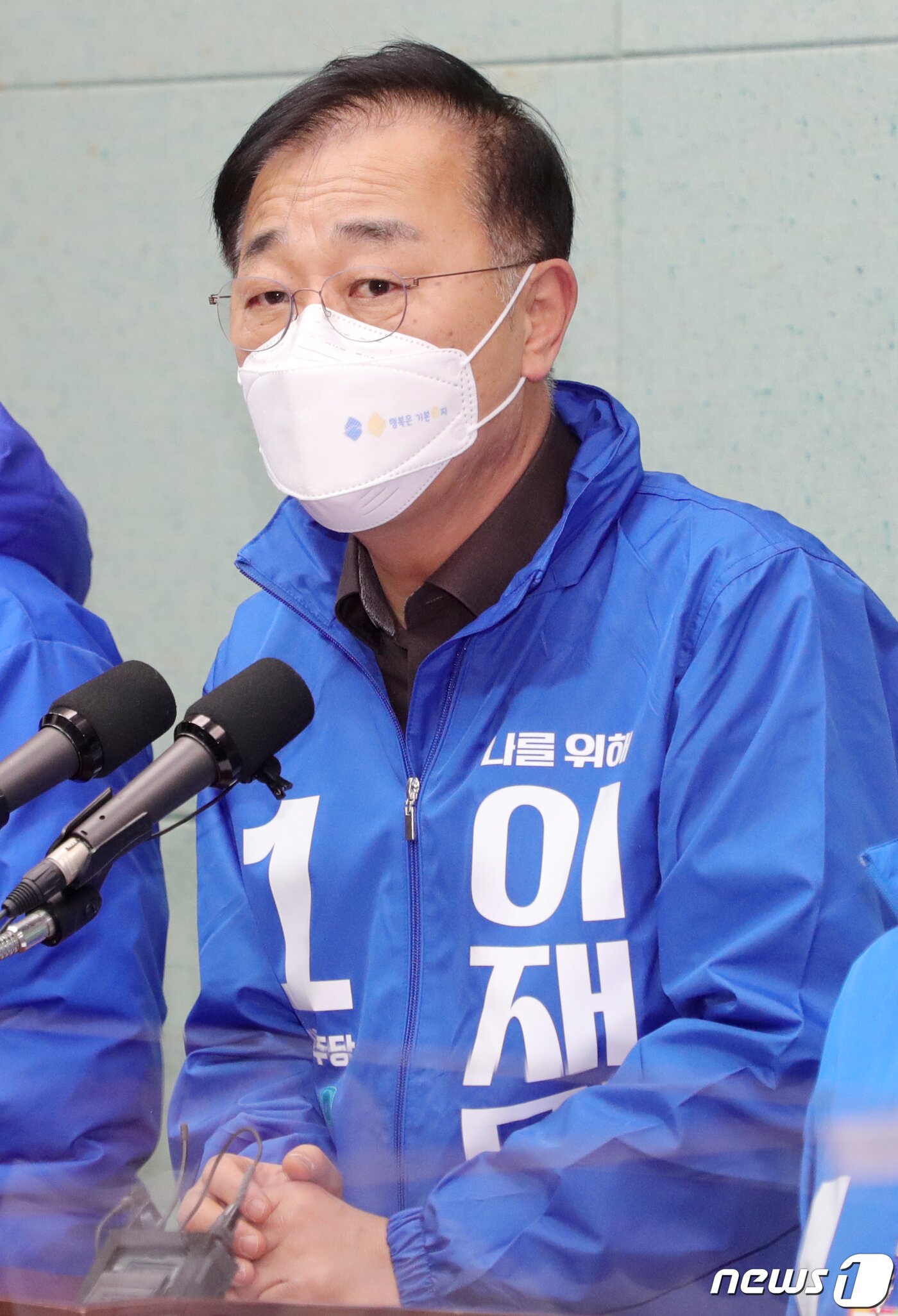 본문 이미지 - 김윤덕 더불어민주당 국회의원이 지난 2월21일 전북 전주시 전북도의회에서 '농생명 수도, 새만금·전북특별자치도' 등 이재명 후보의 전북 발전 7대 공약과 관련해 발언을 하고 있다. 2022.2.21/뉴스1 ⓒ News1 유경석 기자