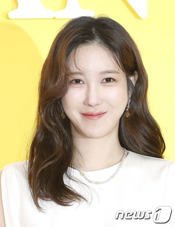 이지아 측 이지아 측