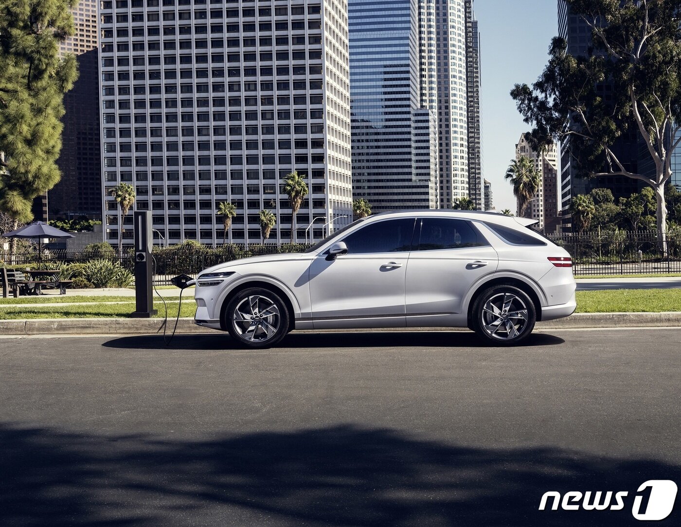 본문 이미지 - 제네시스 GV70 전기차.(제네시스 제공) 2022.2.24/뉴스1