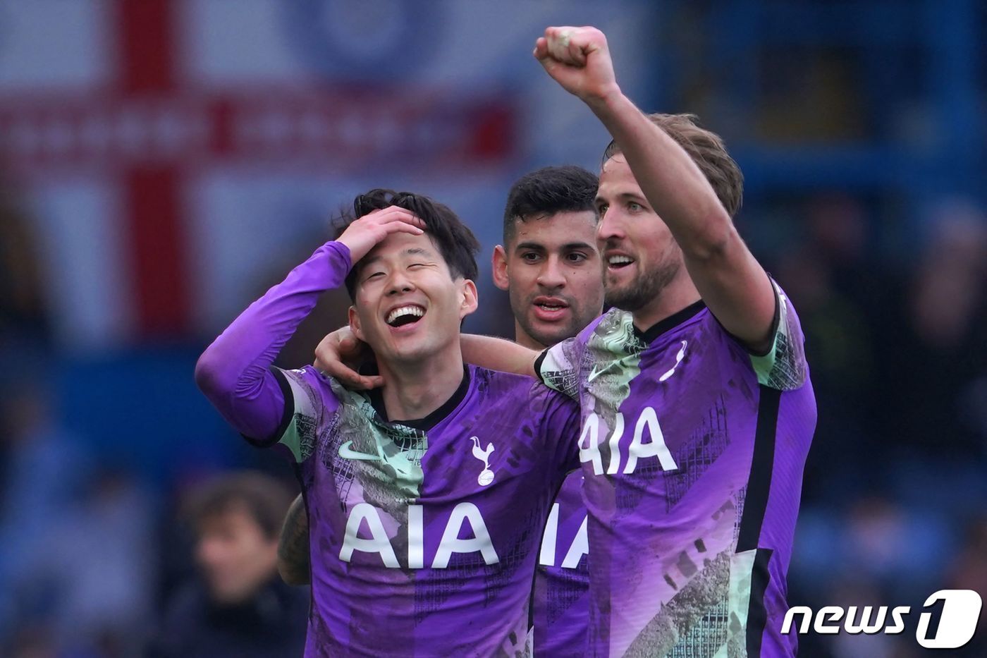 본문 이미지 - 손흥민(왼쪽)과 케인ⓒ AFP=뉴스1